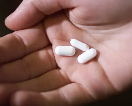 Daily Aspirin Reveals ‘Huge Effect’ in Reducing Bowel Cancer Return, Trial Reports