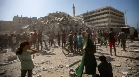 Heightened Artillery Offensive Continues in Gaza City