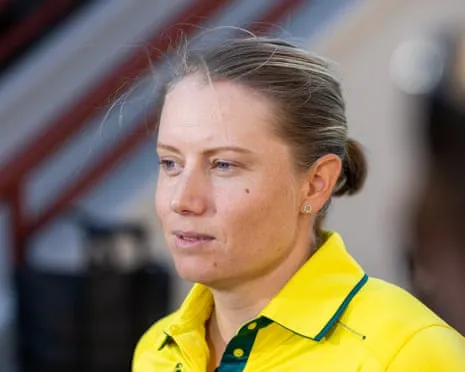 Australia's Female Cricket Team Suffers Unprecedented 102-Run Loss to Indian Side