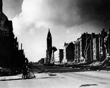 The Circle of Traitors: A Propulsive Story of German Resistance