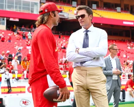 Tom Brady draws social media outrage after showing up in Vegas team booth