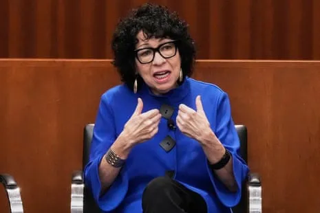 High Court Justice Questions Whether US Citizens Grasp the Difference Between Leaders and Kings