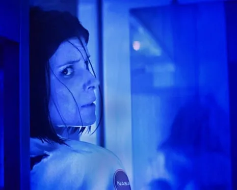 The Astronaut Review: Tense Moments and Mysterious Phenomena in a Luxury Location